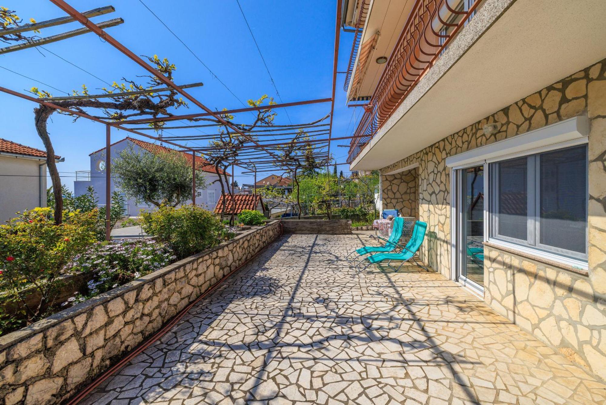 Apartments Melita Драмаль Екстер'єр фото