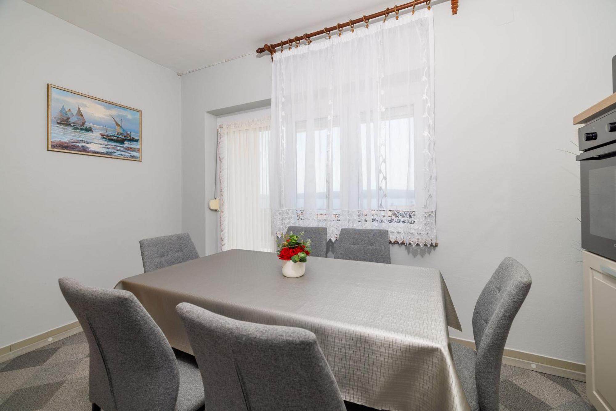 Apartments Melita Драмаль Екстер'єр фото